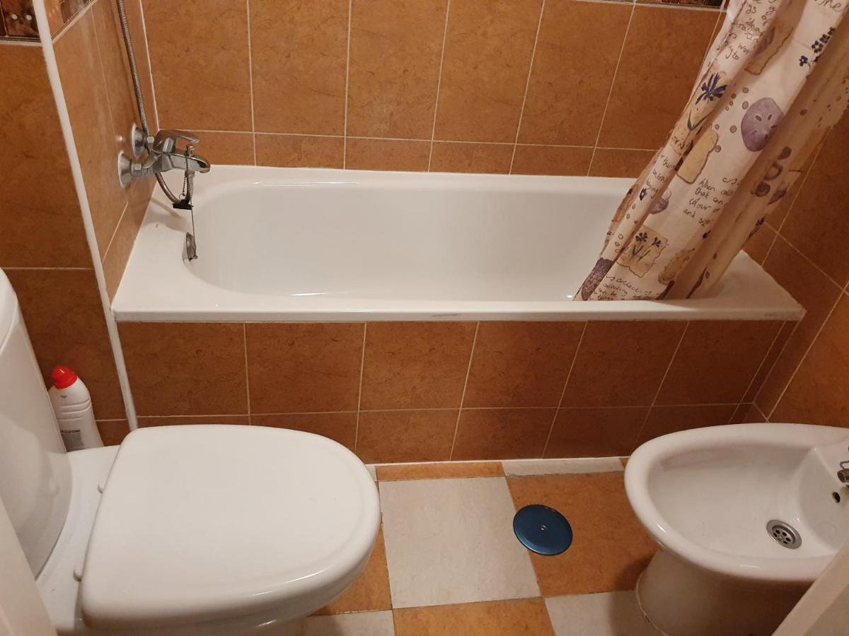 Seaview A Spectacular 3 Bed 3 Bathroom Penthouse Манилва Екстериор снимка